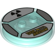 Visuel indicatif Rebrickable de Fonction brique ronde 4 x 4 x 2/3 avec 2 clous et or 'DOC BROWN' et noir symbole radioactif motif imprimé (Function Brick Round 4 x 4 x 2/3 with 2 Studs and Gold 'DOC BROWN' and Black Radioactive Symbol Print)