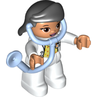 Visuel indicatif Rebrickable de Duplo figurine avec cheveux balancés droite noir, jambes blanches, haut blanc avec badge d'identification, bras blancs, stéthoscope attaché (médical) (Duplo Figure with Hair Swept Right Black, White Legs, White Top with ID Badge, White Arms, Attached Stethoscope (Medic))
