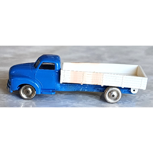 Visuel indicatif Rebrickable de Ho échelle litford plat - indicateurs avant (HO Scale Bedford Flatbed - Front Indicators)