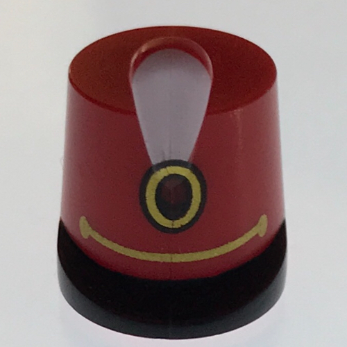 Chapeau / garde impériale shako avec panache blanc, bord noir, chaîne d'or et emblème rouge foncé motif imprimé (soldat jouet) (Hat / Imperial Guard Shako with White Plume, Black Brim, Gold Chain and Dark Red Emblem Print (Toy Soldier))