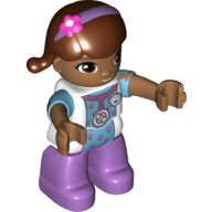 Visuel indicatif Rebrickable de Figurine Duplo avec des cheveux brun rougeâtre avec un bandeau violet avec une fleur, et une veste blanche sur un haut azur moyen avec des empreintes de pattes rose foncé, un visage et des mains de nougat moyens, des jambes de lavande moyennes (doc mcstunthins) (Duplo Figure with Reddish Brown Hair with Purple Headband with Flower, and White Jacket over Medium Azure Top with Dark Pink Paw Prints, Medium Nougat Face and Hands, Medium Lavender Legs (Doc McStuffins))