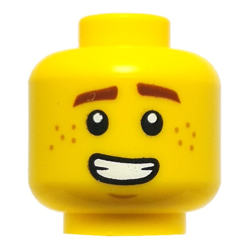 Tête de minifigurine Jay, sourcils brun rougeâtre, taches de rousseur, sourire bouche ouverte / dents en colère (Minifig Head Jay, Reddish Brown Eyebrows, Freckles, Open Mouth Smile / Angry Teeth)