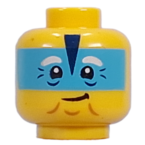 Tête de minifigurine Mme Castillo, Masque azur moyen, sourcils blancs, rides, sourire bouche fermée / sourire bouche ouverte, Yeux fermés (Minifig Head Mrs. Castillo, Medium Azure Mask, White Eyebrows, Wrinkles, Closed Mouth Smile/Open Mouth Smile, Close Eyes)
