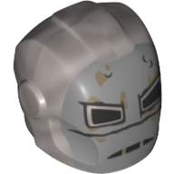 Casque avec plaques d'armure et protecteurs d'oreille avec le visage gris bleuté clair et les yeux noirs motif imprimé (Iron Man Mk1) (Helmet with Armor Plates and Ear Protectors with Light Bluish Grey Face and Black Eyes Print (Iron Man Mk1))