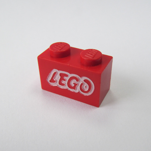Visuel indicatif Rebrickable de Brique 1 x 2 avec LEGO Logo ouvert O Blanc Plan imprimé (Brick 1 x 2 with LEGO Logo Open O White Outline Print)