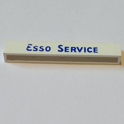 Visuel indicatif Rebrickable de Brique 1 x 8 avec motif imprimé bleu court 'ESSO SERVICE' (Brick 1 x 8 with 'ESSO SERVICE' Short Blue Print)