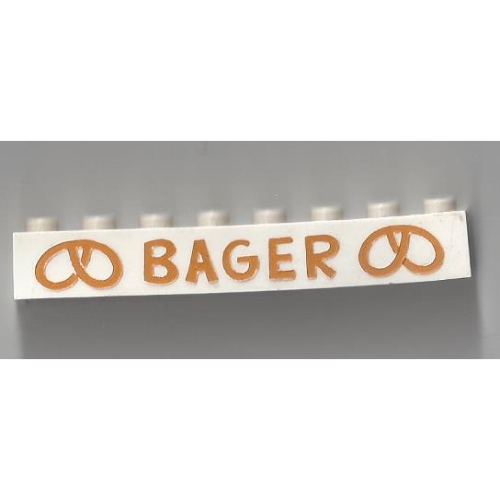 Visuel indicatif Rebrickable de Brique 1 x 8 avec 'BAGER' 2 bretzels grand motif imprimé or (Brick 1 x 8 with 'BAGER' 2 Pretzels Large Gold Print)