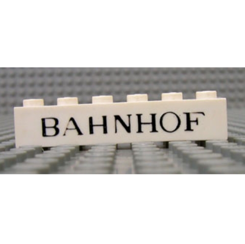 Visuel indicatif Rebrickable de Brique 1 x 6 avec motif imprimé noir fin 'BAHNHOF' (Brick 1 x 6 with 'BAHNHOF' Thin Black Print)