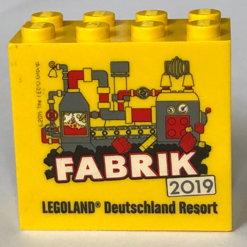 Visuel indicatif Rebrickable de Brique 2 x 4 x 3 avec motif imprimé 'LEGOLAND Deutschland Resort FABRIK 2019' (Brick 2 x 4 x 3 with 'LEGOLAND Deutschland Resort FABRIK 2019' Print)