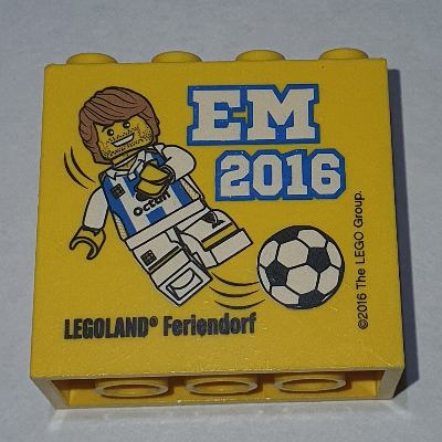 Visuel indicatif Rebrickable de Brique 2 x 4 x 3 avec motif imprimé 'LEGOLAND Feriendorf EM 2016' (Brick 2 x 4 x 3 with 'LEGOLAND Feriendorf EM 2016' Print)