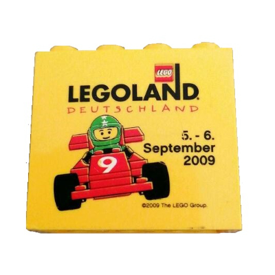Visuel indicatif Rebrickable de Brique 2 x 4 x 3 avec motif imprimé 'LEGOLAND DEUTSCHLAND 5. - 6. September 2009' (Brick 2 x 4 x 3 with 'LEGOLAND DEUTSCHLAND 5. - 6. September 2009' Print)