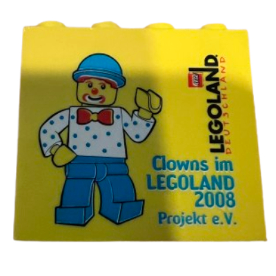 Visuel indicatif Rebrickable de Brique 2 x 4 x 3 avec motif imprimé 'Legoland Deutschland', 'Clowns im Legoland 2008 Project e.V.' (Brick 2 x 4 x 3 with 'Legoland Deutschland', 'Clowns im Legoland 2008 Project e.V.' Print)