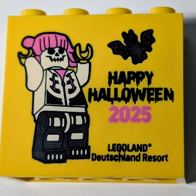 Visuel indicatif Rebrickable de Brique 2 x 4 x 3 avec motif imprimé 'Legoland Deutschland Resort HAPPY HALLOWEEN 2025' (Brick 2 x 4 x 3 with 'Legoland Deutschland Resort HAPPY HALLOWEEN 2025' Print)