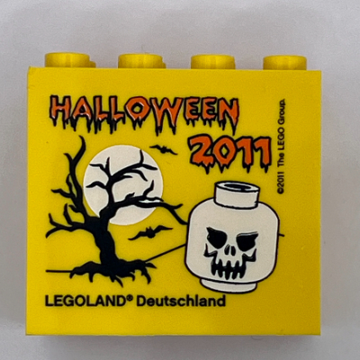 Visuel indicatif Rebrickable de Brique 2 x 4 x 3 avec 'LEGOLAND Deutschland HALLOWEEN 2011', Motif imprimé crâne (Brick 2 x 4 x 3 with 'LEGOLAND Deutschland HALLOWEEN 2011', Skull Print)