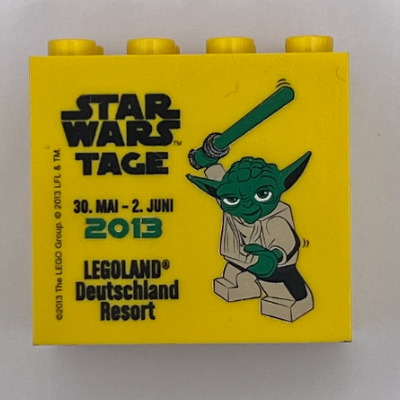 Visuel indicatif Rebrickable de Brique 2 x 4 x 3 avec motif imprimé 'LEGOLAND Deutschland STAR WARS 30. MAI - 2. JUNI 2013' (Brick 2 x 4 x 3 with 'LEGOLAND Deutschland STAR WARS 30. MAI - 2. JUNI 2013' Print)