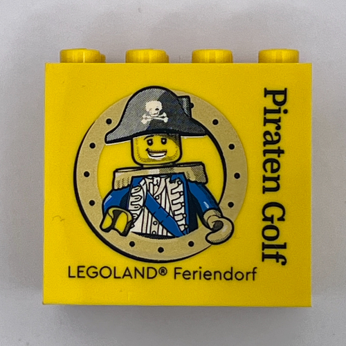 Visuel indicatif Rebrickable de Brique 2 x 4 x 3 avec motif imprimé 'LEGOLAND Feriendorf Piraten Golf' (Brick 2 x 4 x 3 with 'LEGOLAND Feriendorf Piraten Golf' Print)