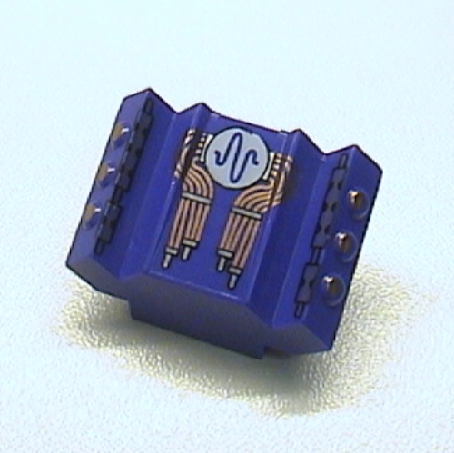 Visuel indicatif Rebrickable de Brique inclinée 2 x 2 sans tenons avec des extensions de blocs latéraux inclinés et motif imprimé par impulsion (Brick Sloped 2 x 2 No Studs with Angled Side Block Extensions and Pulse Print)