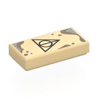 Visuel indicatif Rebrickable de Tuile 1 x 2 avec parchemin, Reliques mortelles Signe imprimé (Tile 1 x 2 with Parchment, Deadly Hallows Sign Print)