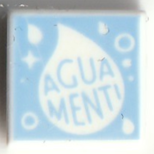Visuel indicatif Rebrickable de Tuile 1 x 1 avec motif imprimé bleu clair 'AGUAMENTI' (Tile 1 x 1 with Bright Light Blue 'AGUAMENTI' Print)