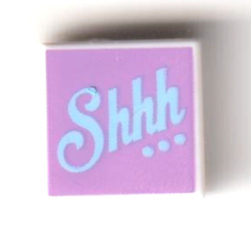 Visuel indicatif Rebrickable de Tuile 1 x 1 avec l'azur moyen 'Shhh...' sur le motif imprimé de fond de lavande moyen (Tile 1 x 1 with Medium Azure 'Shhh...' on Medium Lavender Background Print)