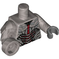 Torse, armure avec motif imprimé bord argenté et rouge (cyborg), bras argent mat, bras droit robotisé, main gauche gris bleuâtre foncé (Torso, Armor with Silver and Red Trim Print (Cyborg), Flat Silver Arms, Robotic Right Arm, Dark Bluish Gray Left Hand)