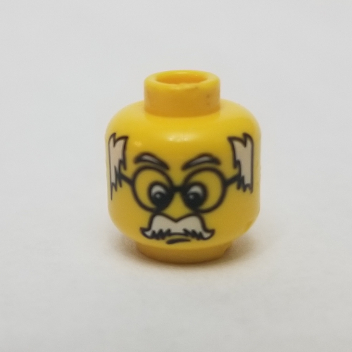 Tête de minifigurine Infomaniac, cheveux blancs moustachus sur les côtés et grandes lunettes imprimées (Minifig Head Infomaniac, Moustache White Hair on Sides, and Large Glasses Print)