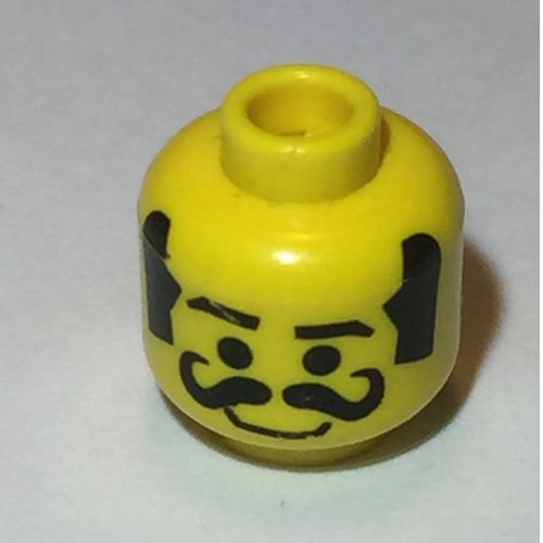 Tête de minifigurine, moustache frisée épaisse, brûlures latérales épaisses, motif : sourire [tenon creux bouché] (Minifig Head, Moustache Curly Thick, Thick Sideburns, Smile Print [Blocked Open Stud])
