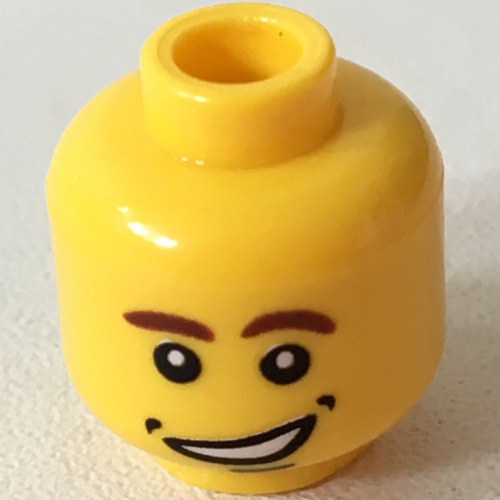 Tête de minifigurine Rascus / Joueur de hockey, Sourcils bruns [Bas courbé à gauche], côté ouvert Sourire avec des fossettes motif imprimé [Bloqué ouvert tenon] (Minifig Head Rascus / Hockey Player, Brown Eyebrows [Left Curved Down], Open Side Smile with Dimples Print [Blocked Open Stud])