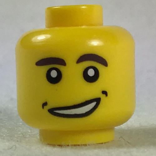 Tête de minifigurine, sourcils brun foncé, sourire latéral ouvert avec des fossettes motif imprimé [tenon creux] (Minifig Head, Dark Brown Eyebrows, Open Sideways Smile with Dimples Print [Hollow Stud])