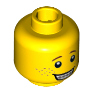 Tête de minifigurine livreur de pizza, sourire bouche ouverte avec des dents et des accolades, taches de rousseur motif imprimé (Minifig Head Pizza Delivery Man, Open Mouth Smile with Teeth and Braces, Freckles Print)