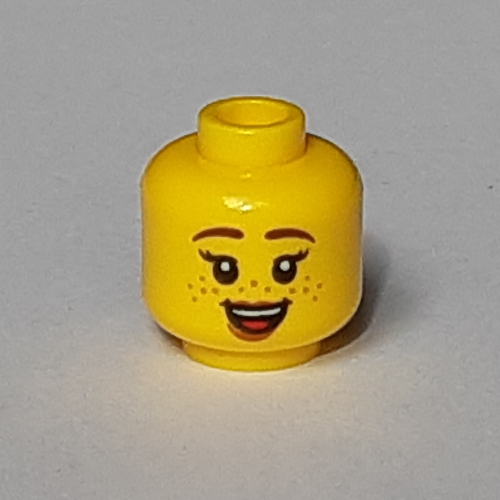 Tête de minifigurine, sourcils brun rougeâtre, taches de rousseur, sourire, motif : bouche ouverte / bouche fermée (Minifig Head, Reddish Brown Eyebrows, Freckles, Smile, Open Mouth / Closed Mouth Print)