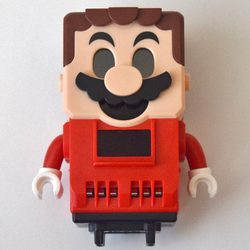 Hub, Mario avec 4 haut tenons et écrans LCD pour les yeux et la poitrine (Hub, Mario with 4 Top Studs and LCD Screens for Eyes and Chest)