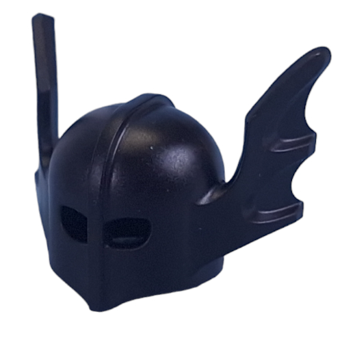 Chevalier casque avec ailes de chauve-souris (Helmet Knight with Bat Wings)