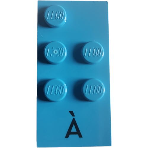 Visuel indicatif Rebrickable de Braille brique 2 x 4 avec motif imprimé 5 tenons ⠷ et 'À' (Braille Brick 2 x 4 with 5 Studs ⠷ and 'À' Print)
