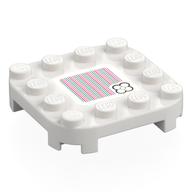 Visuel indicatif Rebrickable de Plaque coins ronds 4 x 4 x 2/3 cercle avec boutons réduits avec fleur, code à barres motif imprimé (autocollant) (Plate Round Corners 4 x 4 x 2/3 Circle with Reduced Knobs with Flower, Barcode Print (Sticker))