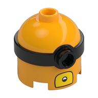 Tête de minifigurine spéciale, minion, moyen, lunettes à 1 œil, motif imprimé bouche jaune (Minifig Head Special, Minion, Medium, 1-Eyed Goggles, Yellow Mouth Print)