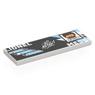 Visuel indicatif Rebrickable de Tuile 2 x 6 avec fond noir, formes bleu clair vif, 'LIONEL MESSI', motif imprimé portrait (Tile 2 x 6 with Black Background, Bright Light Blue Shapes, 'LIONEL MESSI', Portrait Print)