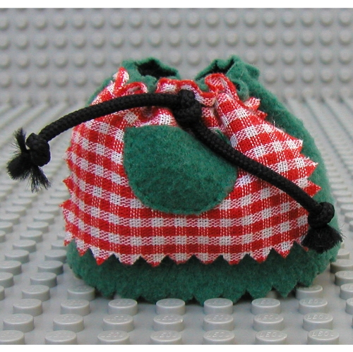 Belville, jupe, longs bords rosés et tablier à motif imprimé à carreaux avec poche (Belville, Skirt, Long, Pinked Edges and Check Print Apron with Pocket)