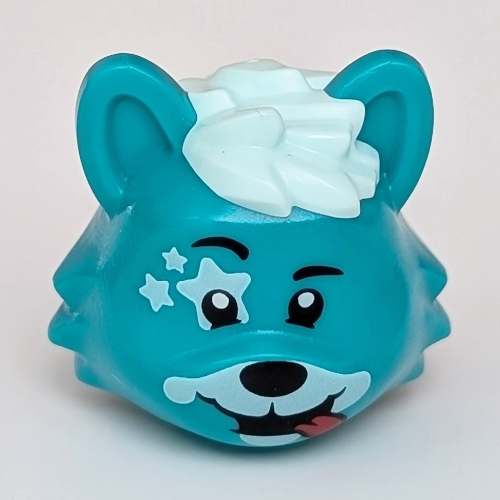 Tête de minifigurine spéciale, chiot avec des étoiles blanches et museau, motif : cheveux vert d’eau clair (Minifig Head Special, Puppy with White Stars and Snout, Light Aqua Hair Print)
