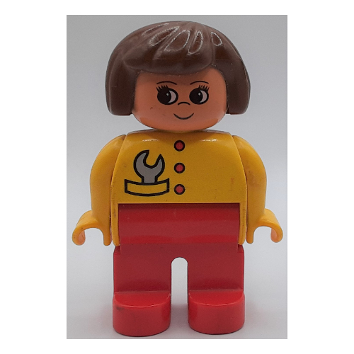 Visuel indicatif Rebrickable de Figurine Duplo, tôt, cheveux bob marron, jambes rouges, boutons rouges et clé grise, tourné vers le haut nez motif imprimé (Duplo Figure, Early, Hair Bob Brown, Red Legs, Red Buttons and Gray Wrench, Turned Up Nose Print)