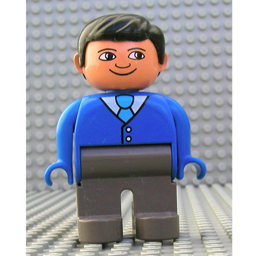Visuel indicatif Rebrickable de Figurine Duplo, tôt, avec cheveux courts séparés noir, jambes gris foncé, chemise blanche, motif imprimé cravate bleu clair (Duplo Figure, Early, with Short Parted Hair Black, Dark Gray Legs, White Shirt, Light Blue Tie Print)