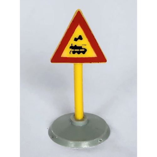 Visuel indicatif Rebrickable de Panneau de signalisation Old Triangle avec Train moteur motif imprimé et Type 1 Base (Road Sign Old Triangle with Train Engine Print & Type 1 Base)