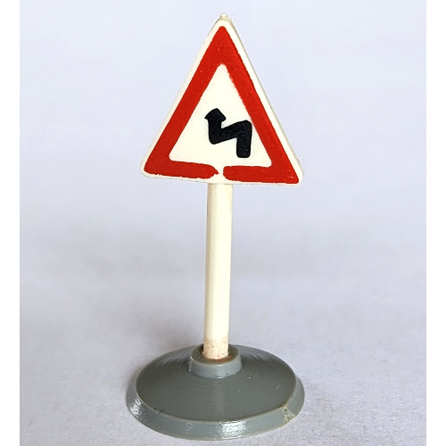 Visuel indicatif Rebrickable de Panneau de signalisation Old Triangle avec motif imprimé route courbé & Type 1 Base (Road Sign Old Triangle with Curved Road Print & Type 1 Base)
