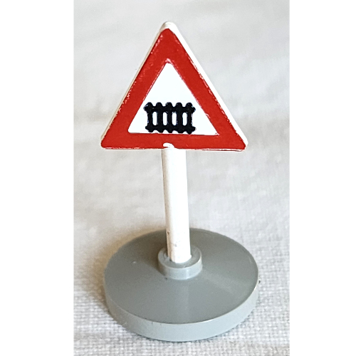 Visuel indicatif Rebrickable de Panneau routier ancien triangle avec passage à niveau motif imprimé & type 2 base (Road Sign Old Triangle with Level Crossing Print & Type 2 Base)