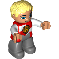 Visuel indicatif Rebrickable de Figurine Duplo aux cheveux ondulés séparés jaune clair, jambes gris bleuté foncé, crête de lion du château, visage et mains de nougat (Duplo Figure with Parted Wavy Hair Light Yellow, Dark Bluish Gray Legs, Castle Lion Crest, Nougat Face and Hands)