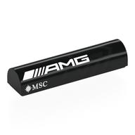 Visuel indicatif Rebrickable de Brique courbée 1 x 4 x 2/3 double, sans tenons avec blanc 'AMG MSC', imprimé à gauche (Brick Curved 1 x 4 x 2/3 Double, No Studs with White 'AMG MSC', Left Print)