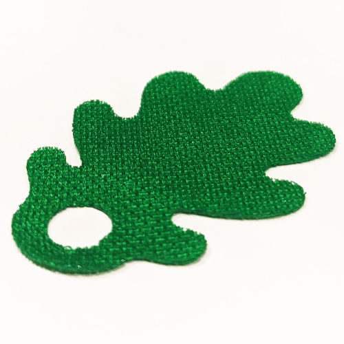 Cape, feuille de chêne (Neckwear Cape, Oak Leaf)