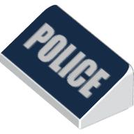 Visuel indicatif Rebrickable de Brique inclinée 30° 1 x 2 x 2/3 avec motif imprimé blanc 'POLICE' sur fond bleu foncé (Brick Sloped 30° 1 x 2 x 2/3 with White 'POLICE' on Dark Blue Background Print)