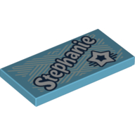 Visuel indicatif Rebrickable de Tuile 2 x 4 avec 'Stephanie', Motif imprimé étoiles (Tile 2 x 4 with 'Stephanie', Star Print)