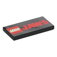 Visuel indicatif Rebrickable de Tuile 2 x 4 avec logo LEGO, motif imprimé rouge 'JAWS' (Tile 2 x 4 with LEGO Logo, Red 'JAWS' Print)
